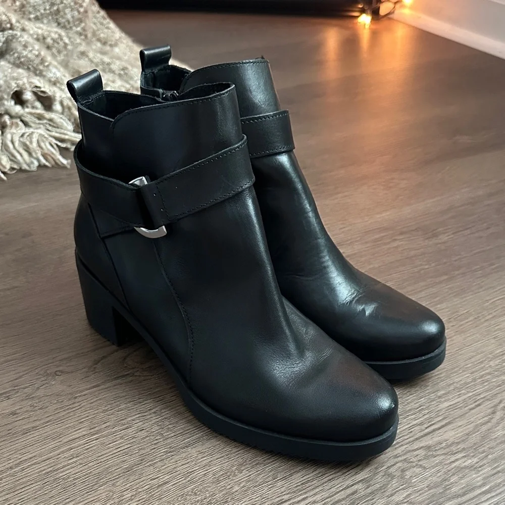 Elodie Black Leather Ankle Boots